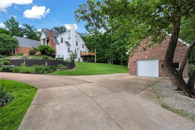 144 Cherokee Court, Pacific, MO 63069