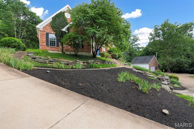 144 Cherokee Court, Pacific, MO 63069