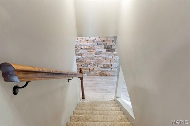 144 Cherokee Court, Pacific, MO 63069