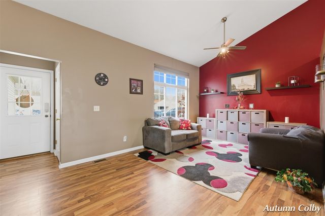 364 Prairie Run Drive, Cedar Springs, MI 49319