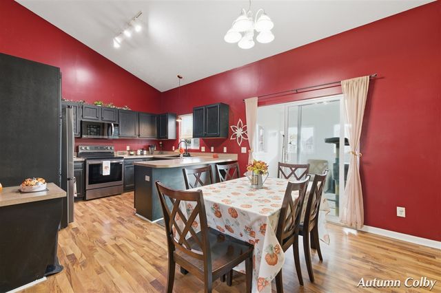 364 Prairie Run Drive, Cedar Springs, MI 49319