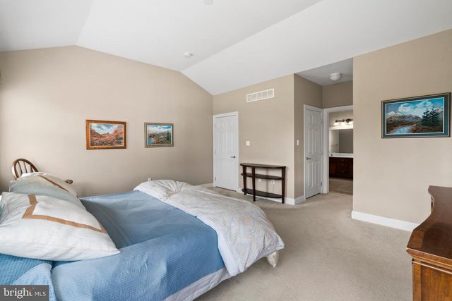 2240 WENTZ LN, Schwenksville, PA 19473