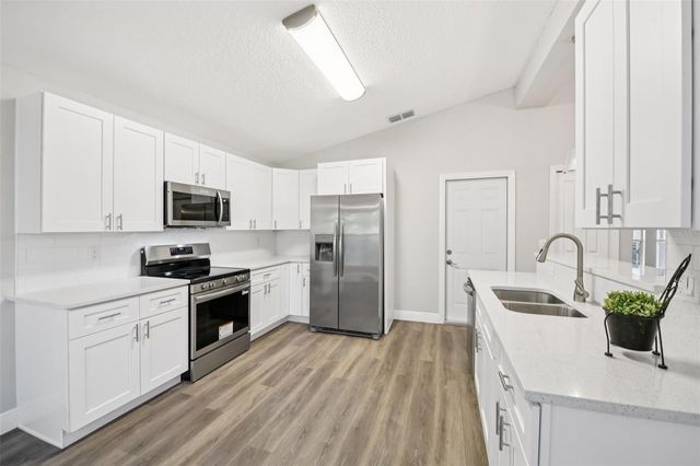 703 HARVARD COURT, Eustis, FL 32726