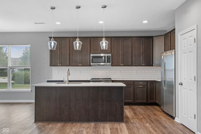 6582 Giles Boulevard, Whitestown, IN 46075
