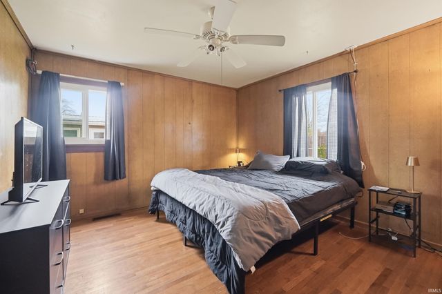 2822 Barnhart Avenue, Fort Wayne, IN 46805