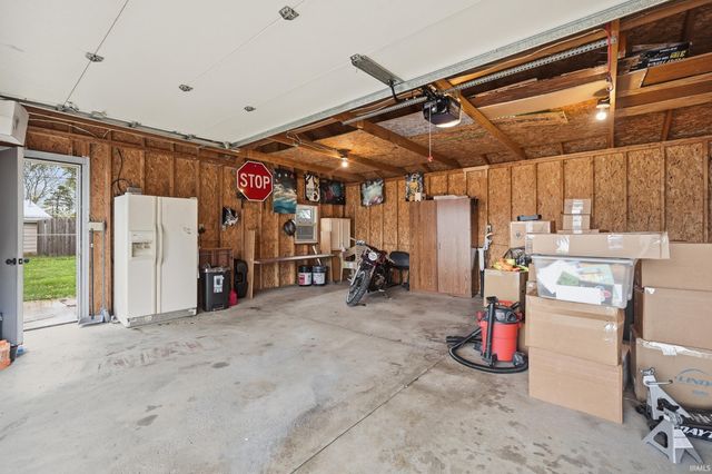 2822 Barnhart Avenue, Fort Wayne, IN 46805