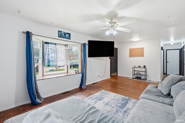 2822 Barnhart Avenue, Fort Wayne, IN 46805