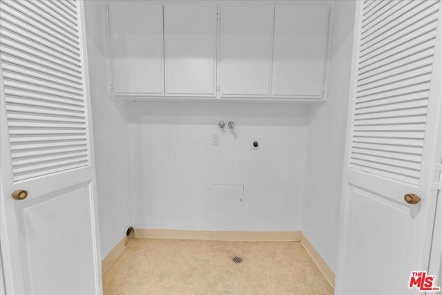 10465 Eastborne Avenue 206, Los Angeles, CA 90024