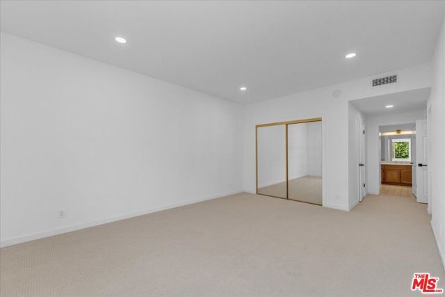 10465 Eastborne Avenue 206, Los Angeles, CA 90024