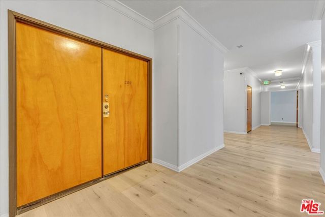 10465 Eastborne Avenue 206, Los Angeles, CA 90024