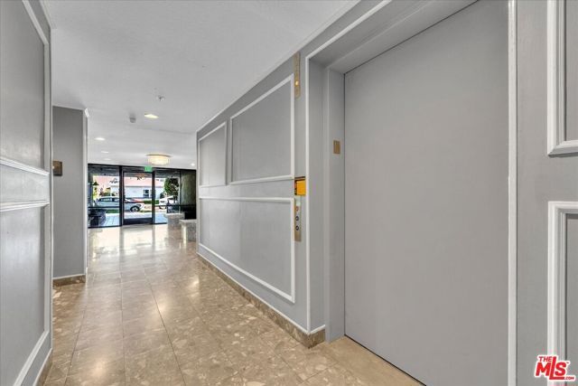 10465 Eastborne Avenue 206, Los Angeles, CA 90024