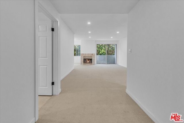 10465 Eastborne Avenue 206, Los Angeles, CA 90024