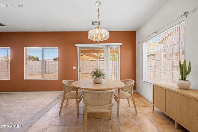 2606 E LA COSTA Drive, Chandler, AZ 85249