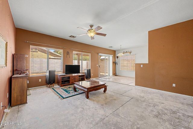 2606 E LA COSTA Drive, Chandler, AZ 85249