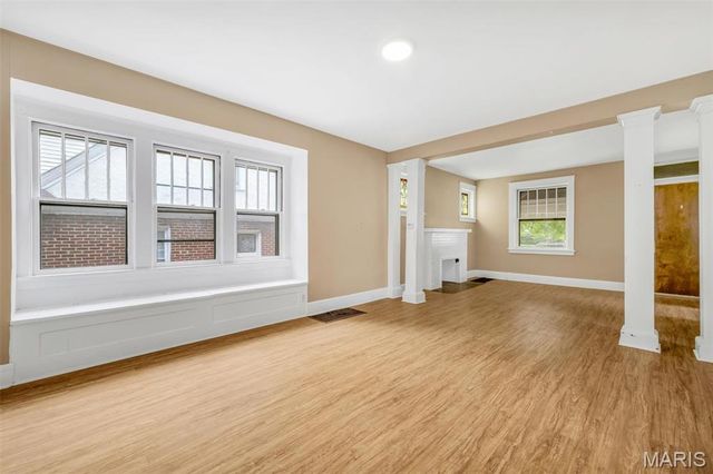 2312 Bellevue Avenue, Maplewood, MO 63143