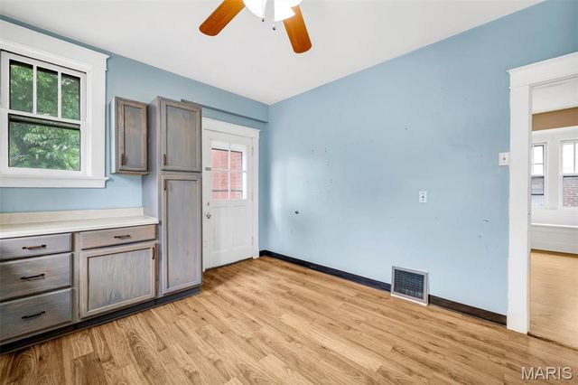 2312 Bellevue Avenue, Maplewood, MO 63143