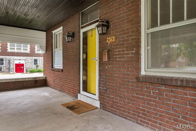 2312 Bellevue Avenue, Maplewood, MO 63143