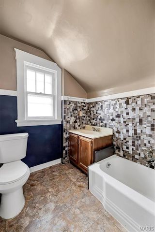 2312 Bellevue Avenue, Maplewood, MO 63143