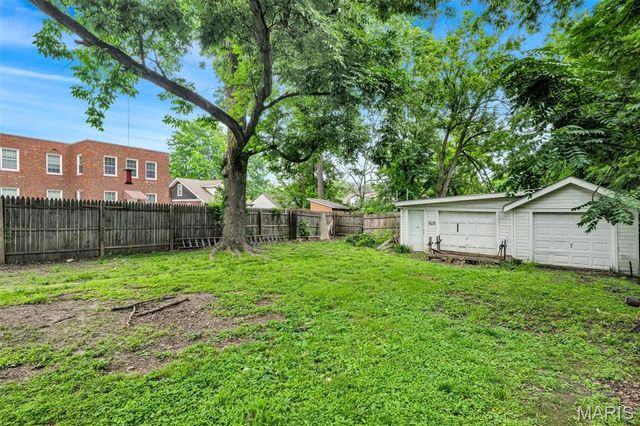 2312 Bellevue Avenue, Maplewood, MO 63143