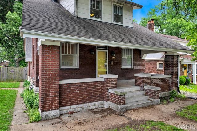 2312 Bellevue Avenue, Maplewood, MO 63143