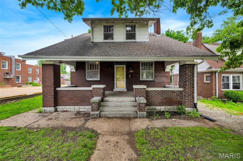 2312 Bellevue Avenue, Maplewood, MO 63143