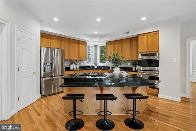 311 WATKINS CIR, Rockville, MD 20850