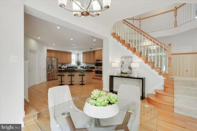 311 WATKINS CIR, Rockville, MD 20850