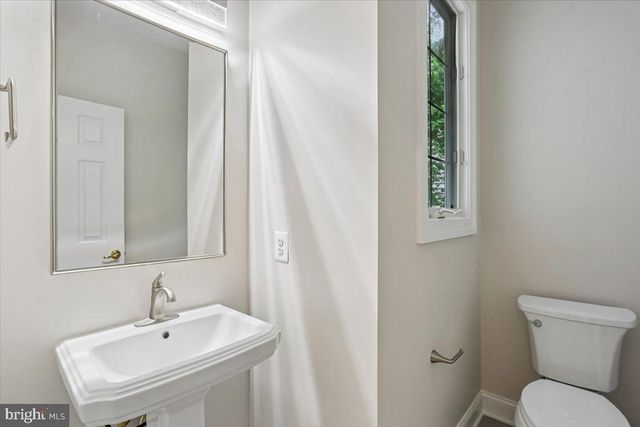 311 WATKINS CIR, Rockville, MD 20850