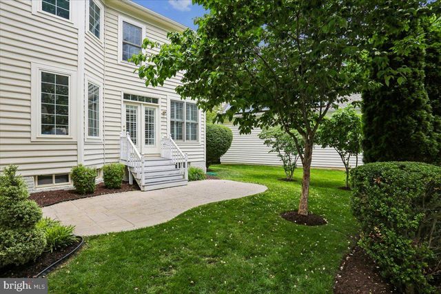 311 WATKINS CIR, Rockville, MD 20850