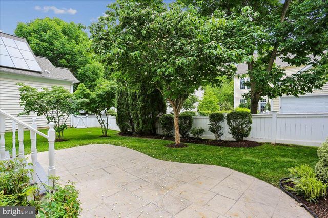 311 WATKINS CIR, Rockville, MD 20850