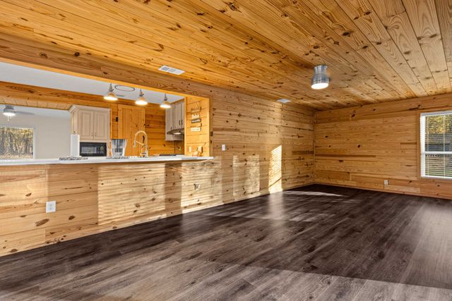 38 Twisted Trail, Mount Vernon, TX 75457