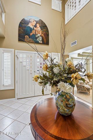5806 DIAMOND POINT Circle, El Paso, TX 79912