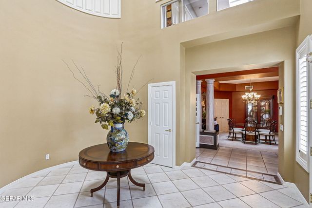 5806 DIAMOND POINT Circle, El Paso, TX 79912