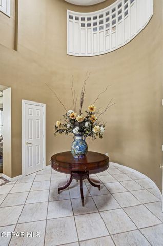 5806 DIAMOND POINT Circle, El Paso, TX 79912