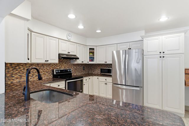 203 Doe Road, Toms River, NJ 08753