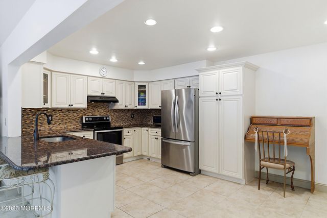 203 Doe Road, Toms River, NJ 08753