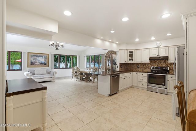 203 Doe Road, Toms River, NJ 08753