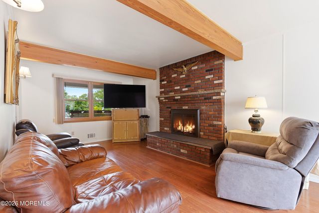203 Doe Road, Toms River, NJ 08753