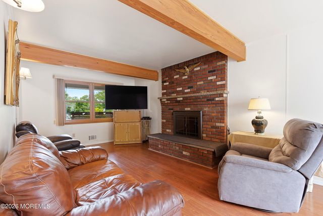 203 Doe Road, Toms River, NJ 08753