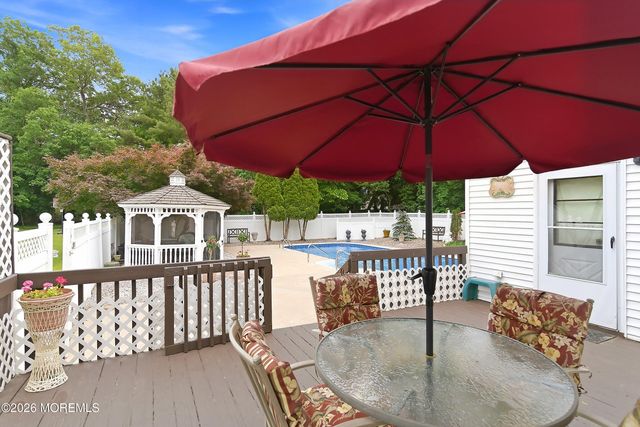 203 Doe Road, Toms River, NJ 08753
