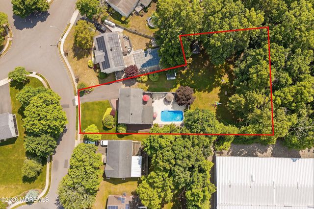 203 Doe Road, Toms River, NJ 08753