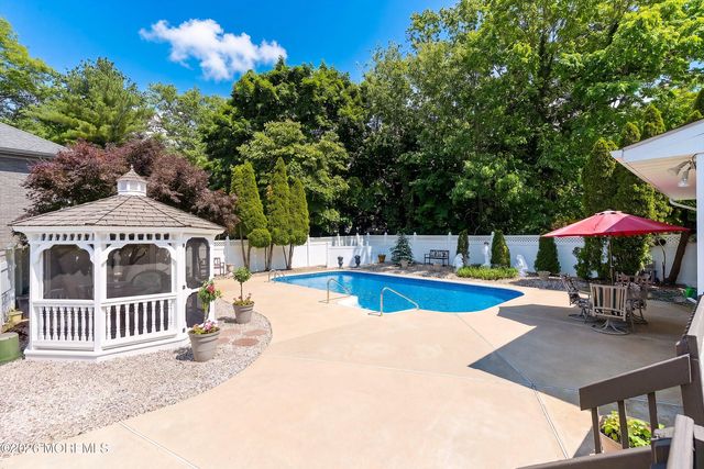 203 Doe Road, Toms River, NJ 08753
