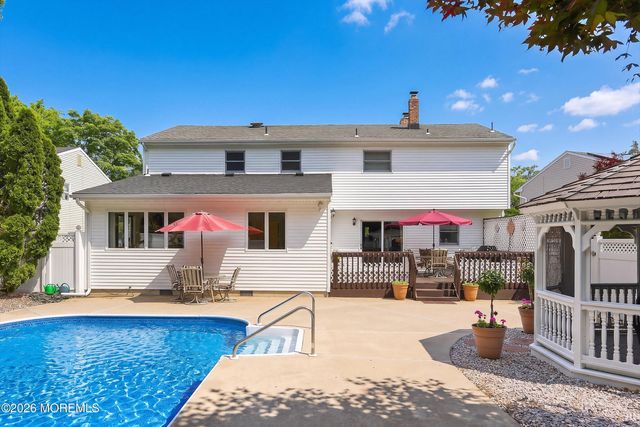 203 Doe Road, Toms River, NJ 08753