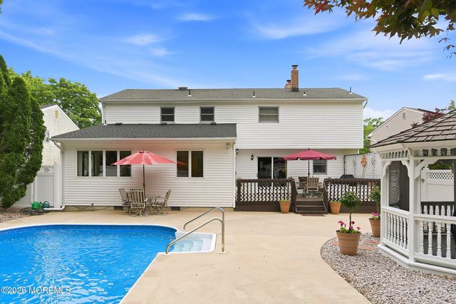203 Doe Road, Toms River, NJ 08753