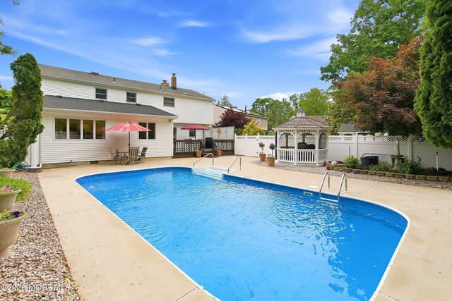 203 Doe Road, Toms River, NJ 08753
