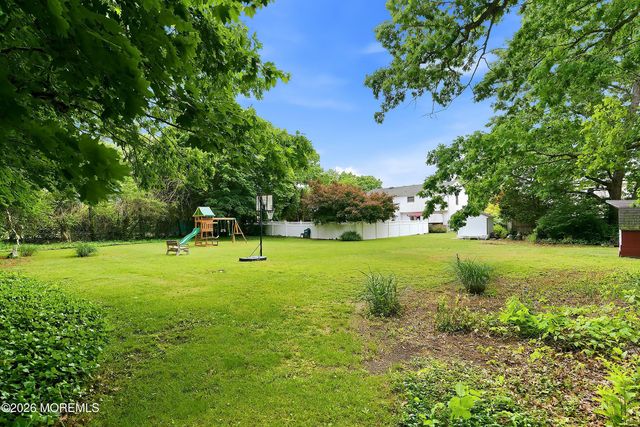 203 Doe Road, Toms River, NJ 08753
