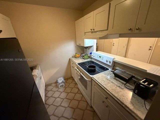 5915 Washington Street 116, Hollywood, FL 33023
