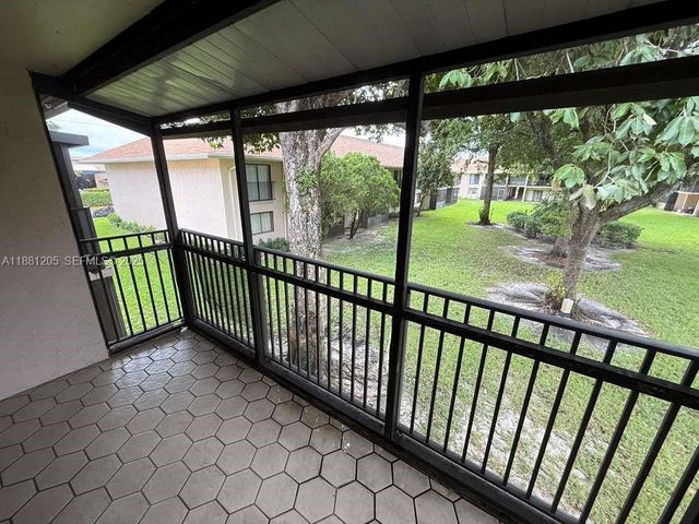 5915 Washington Street 116, Hollywood, FL 33023