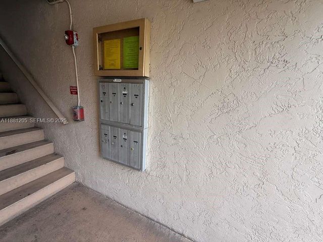 5915 Washington Street 116, Hollywood, FL 33023