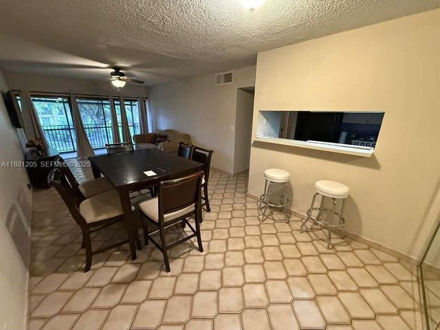 5915 Washington Street 116, Hollywood, FL 33023